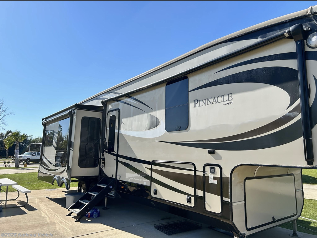 2016 Jayco Pinnacle 31RETS - Used Fifth Wheel For Sale by National Vehicle in Folly, Alabama