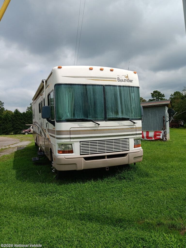 2002 Fleetwood Bounder 32H - Used Class A For Sale by National Vehicle in Union Mills, North Carolina