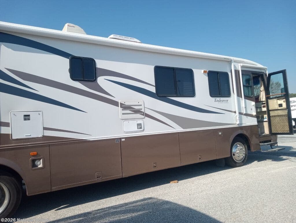 2001 Holiday Rambler Endeavor 38PBD - Used Class A For Sale by National Vehicle in Omaha, Nebraska
