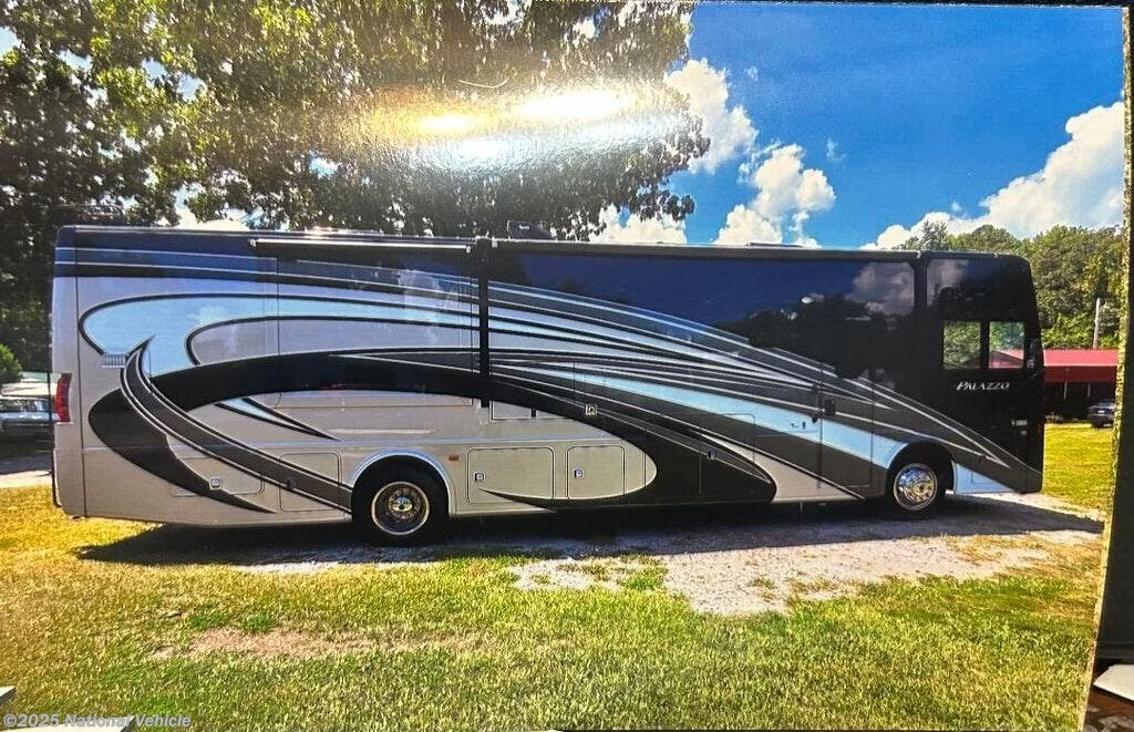 2017 Palazzo 36.1 by Thor Motor Coach from National Vehicle in Saluda, South Carolina