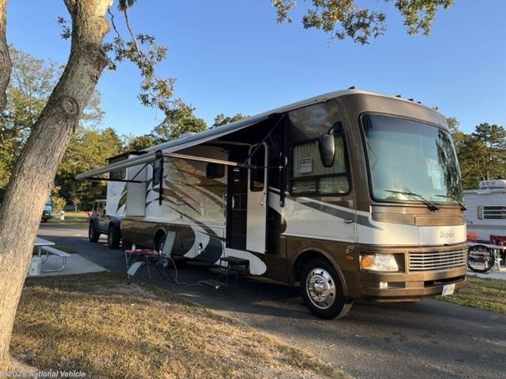 2008 National RV Dolphin 5320 - Used Class A For Sale by National Vehicle in Wading River, New York