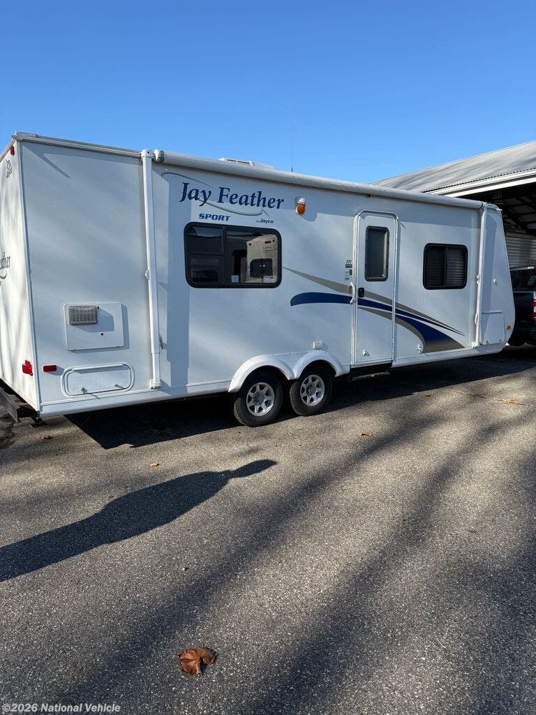 2011 Jayco Jay Feather Sport 221 - Used Travel Trailer For Sale by National Vehicle in Dayton, Ohio