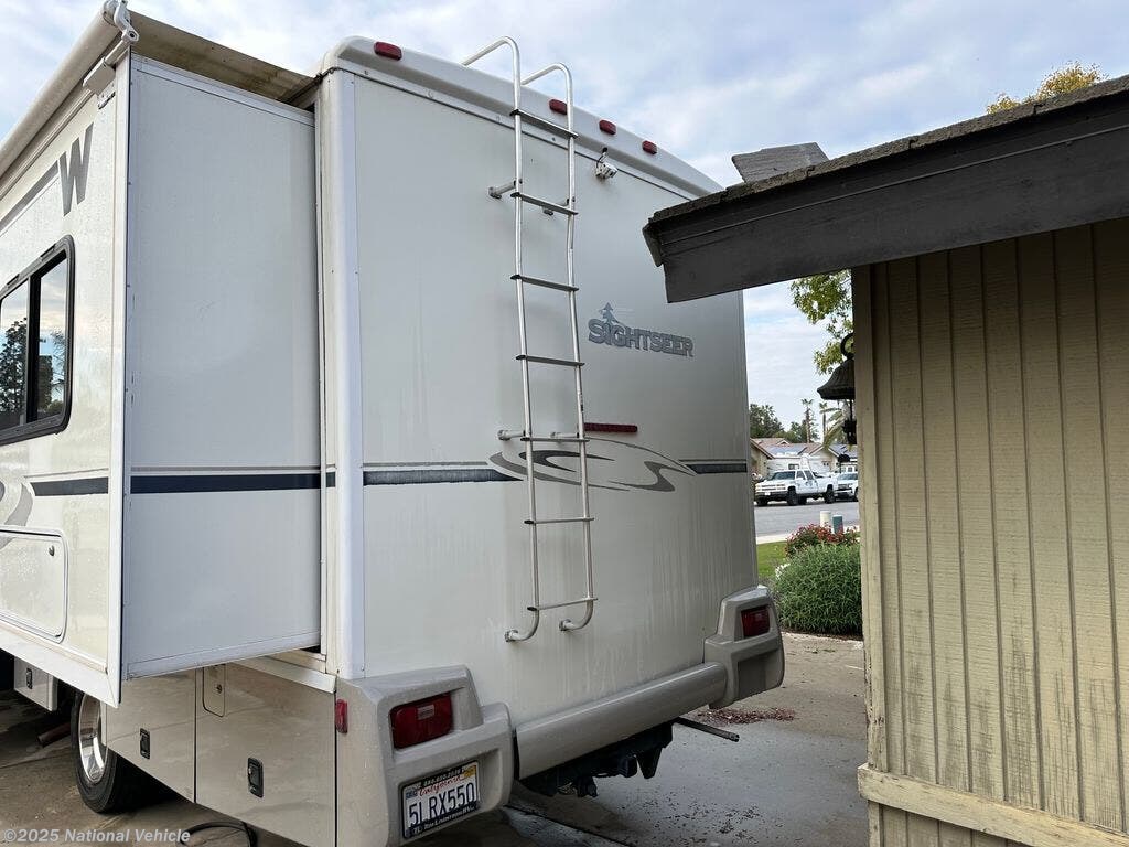 2005 Sightseer 29R by Winnebago from National Vehicle in Bakersfield, California