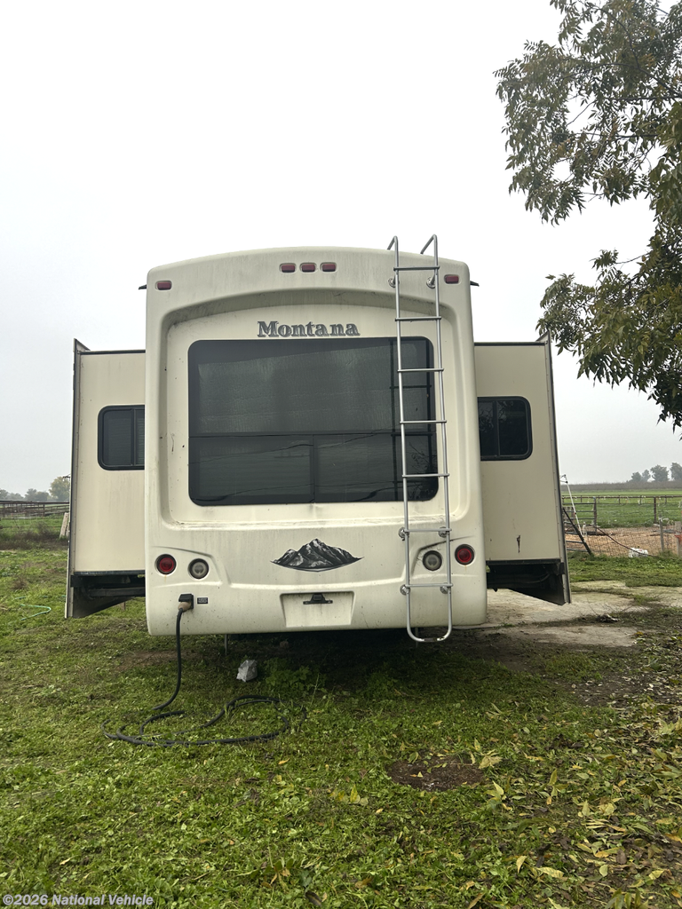 2014 Keystone Montana Paramount 3402RL - Used Fifth Wheel For Sale by National Vehicle in Hanford, California