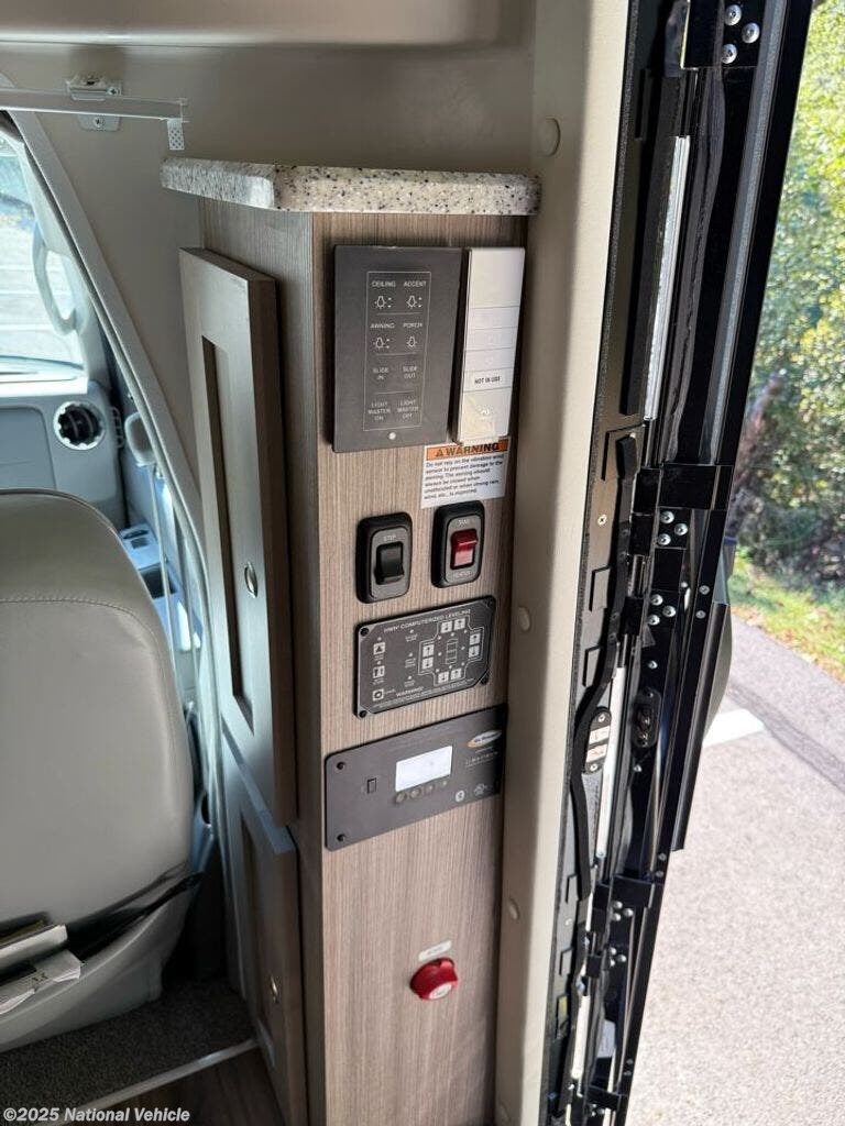 Used 2020 Coach House Platinum 271-XL available in Canonsburg, Pennsylvania