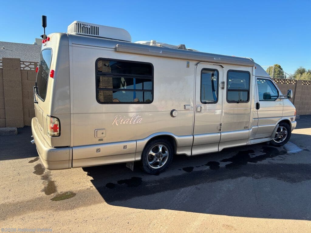 2004 Winnebago Rialta 22QD - Used Class B For Sale by National Vehicle in Phoenix, Arizona