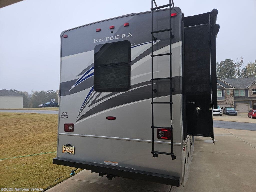 2022 Entegra Coach Vision XL 34G - Used Class A For Sale by National Vehicle in Locust Grove, Georgia