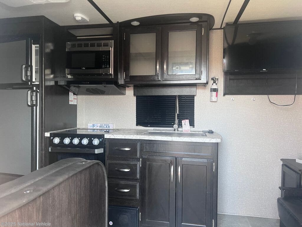 2019 Grand Design Imagine 21BHE - Used Travel Trailer For Sale by National Vehicle in Simi Valley, California