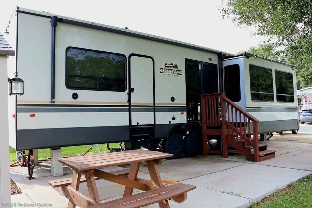 2022 Forest River Cedar Creek Cottage Destination 40CCK - Used Travel Trailer For Sale by National Vehicle in Williston, Florida
