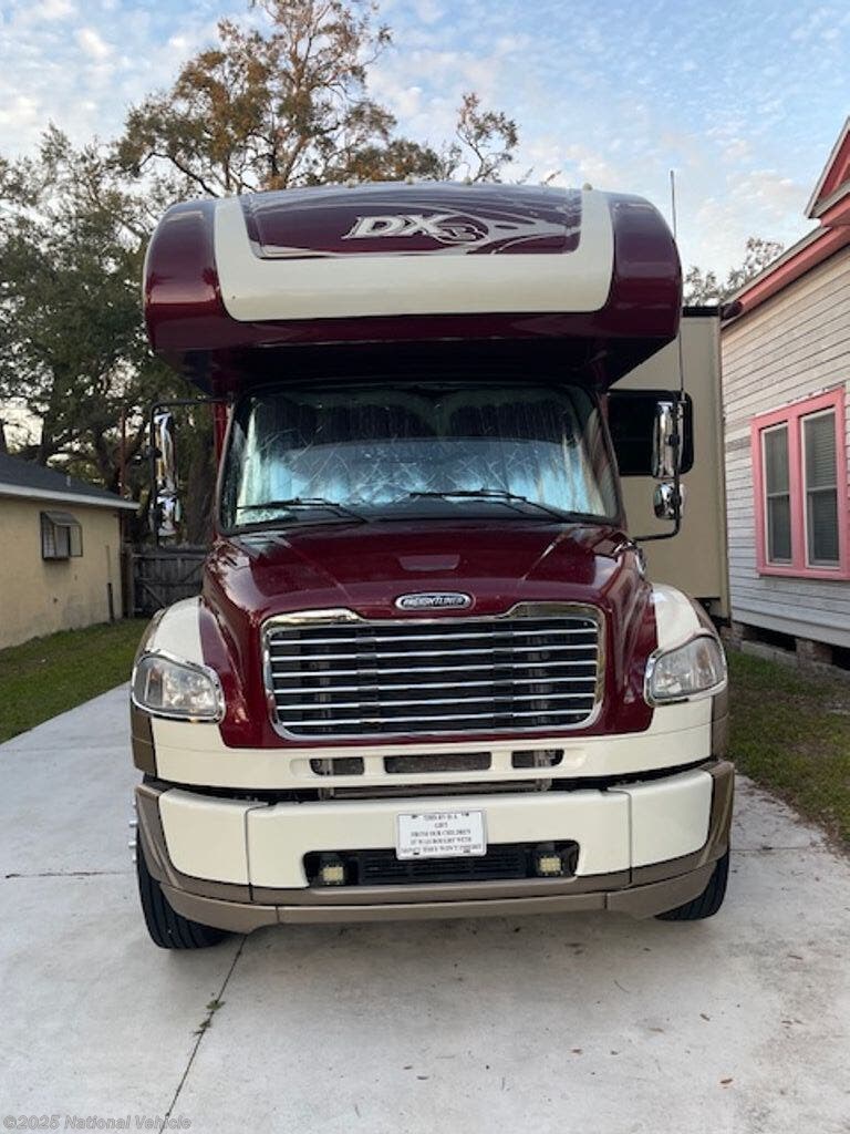 2018 Dynamax Corp DX3 37BH - Used Class C For Sale by National Vehicle in Tampa, Florida