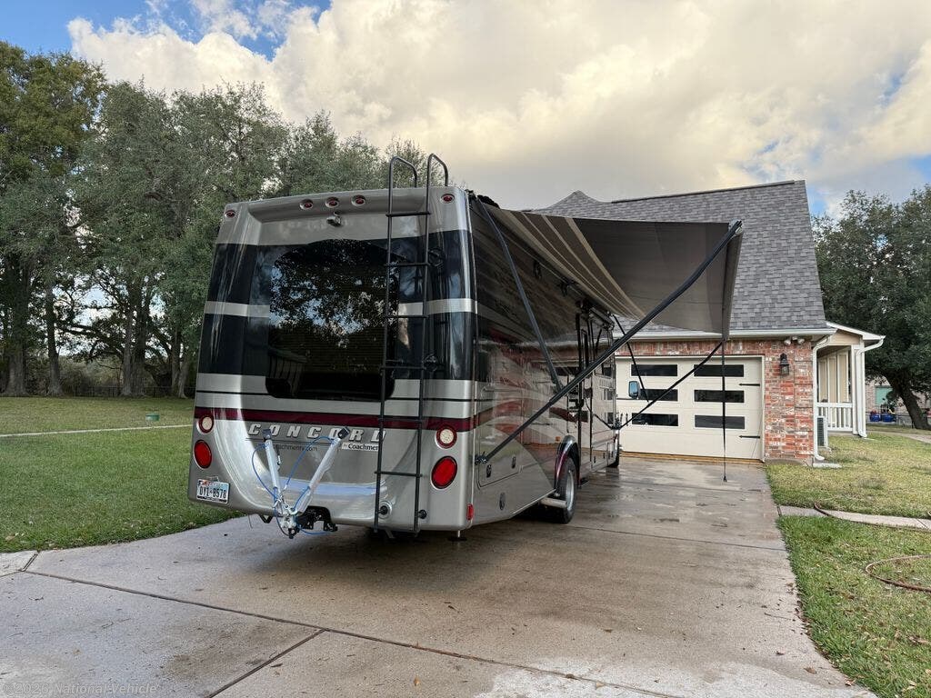 2013 Coachmen Concord 300TS - Used Class C For Sale by National Vehicle in Richmond, Texas