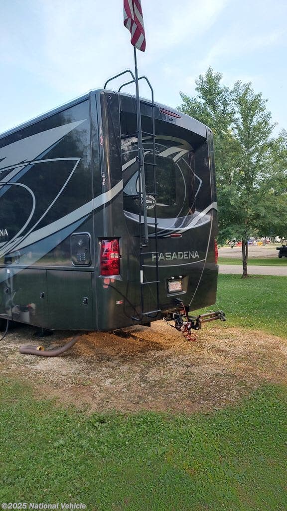 2023 Thor Motor Coach Pasadena 38MX - Used Class C For Sale by National Vehicle in Surprise, Arizona