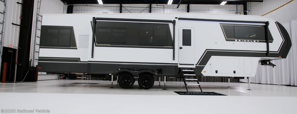 2025 Brinkley RV Model Z 3515 - Used Fifth Wheel For Sale by National Vehicle in Lenoir City, Tennessee
