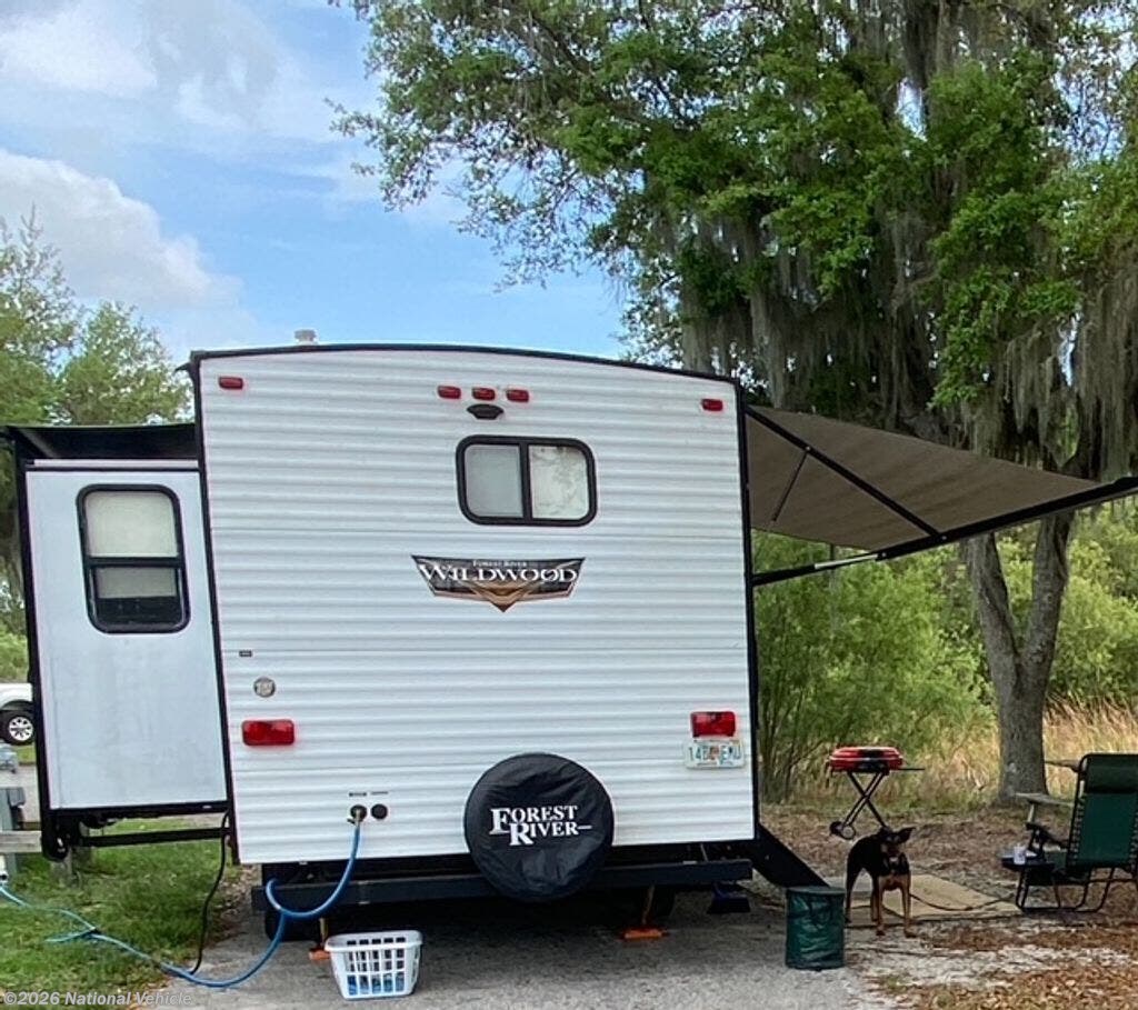 2020 Forest River Wildwood 22RBS - Used Travel Trailer For Sale by National Vehicle in Port St. Lucie, Florida