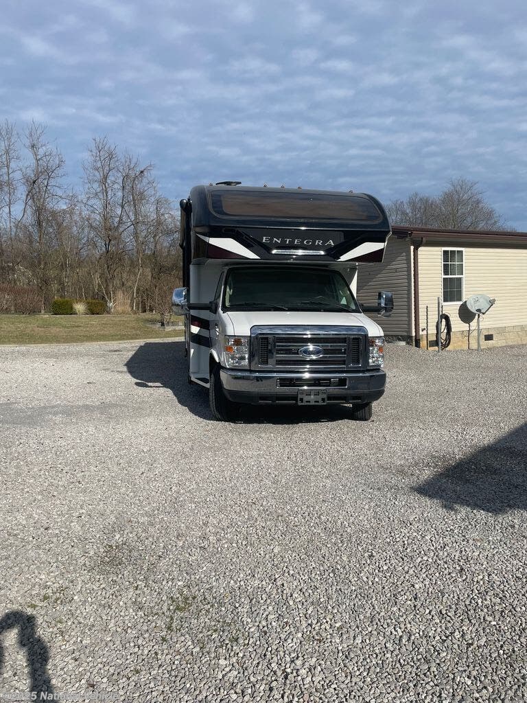 2020 Entegra Coach Esteem 27U - Used Class C For Sale by National Vehicle in Perryville, Kentucky