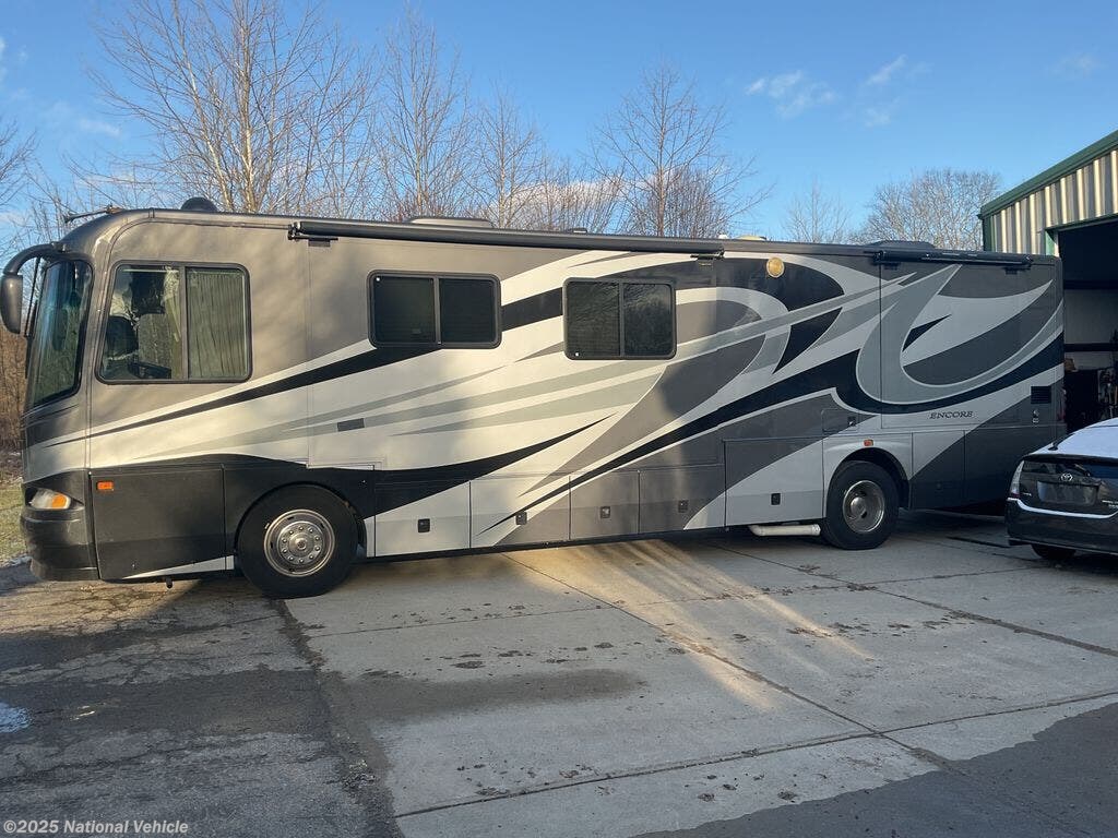 2005 Sportscoach Encore 380DS by Coachmen from National Vehicle in Clarksville, Ohio