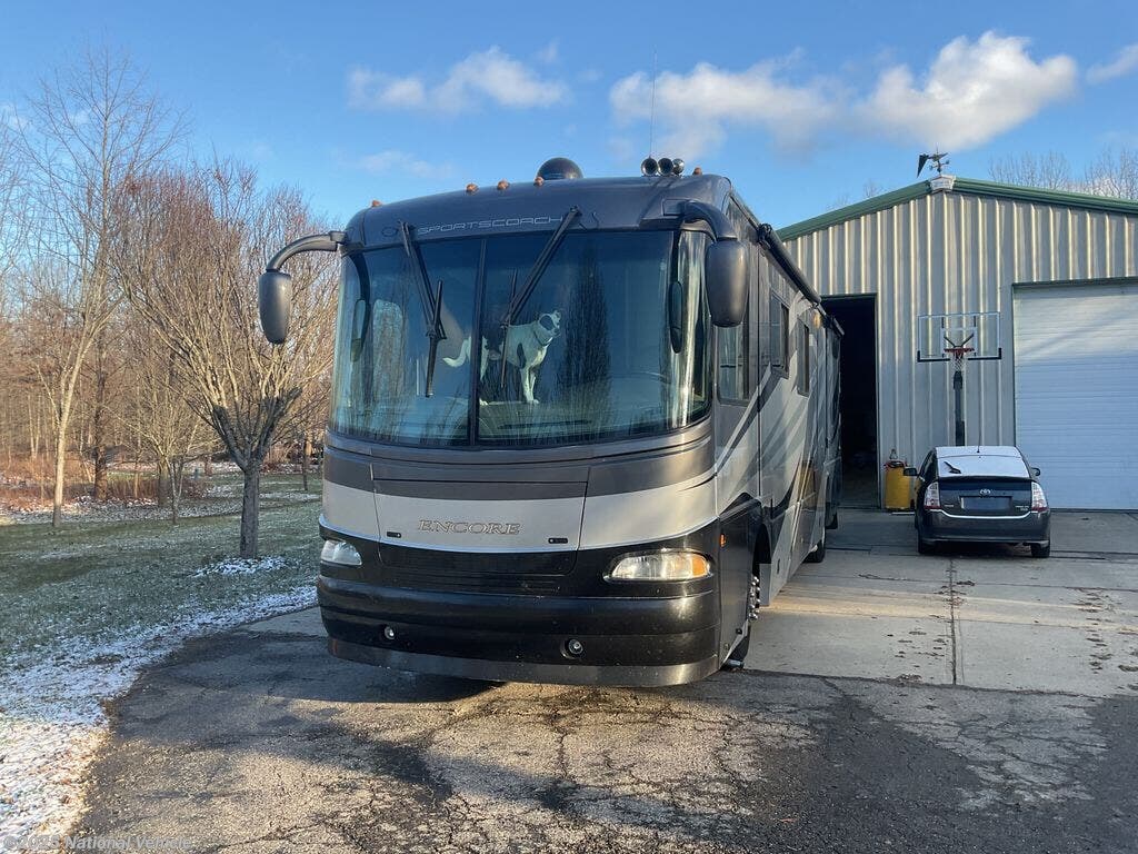 Used 2005 Coachmen Sportscoach Encore 380DS available in Clarksville, Ohio