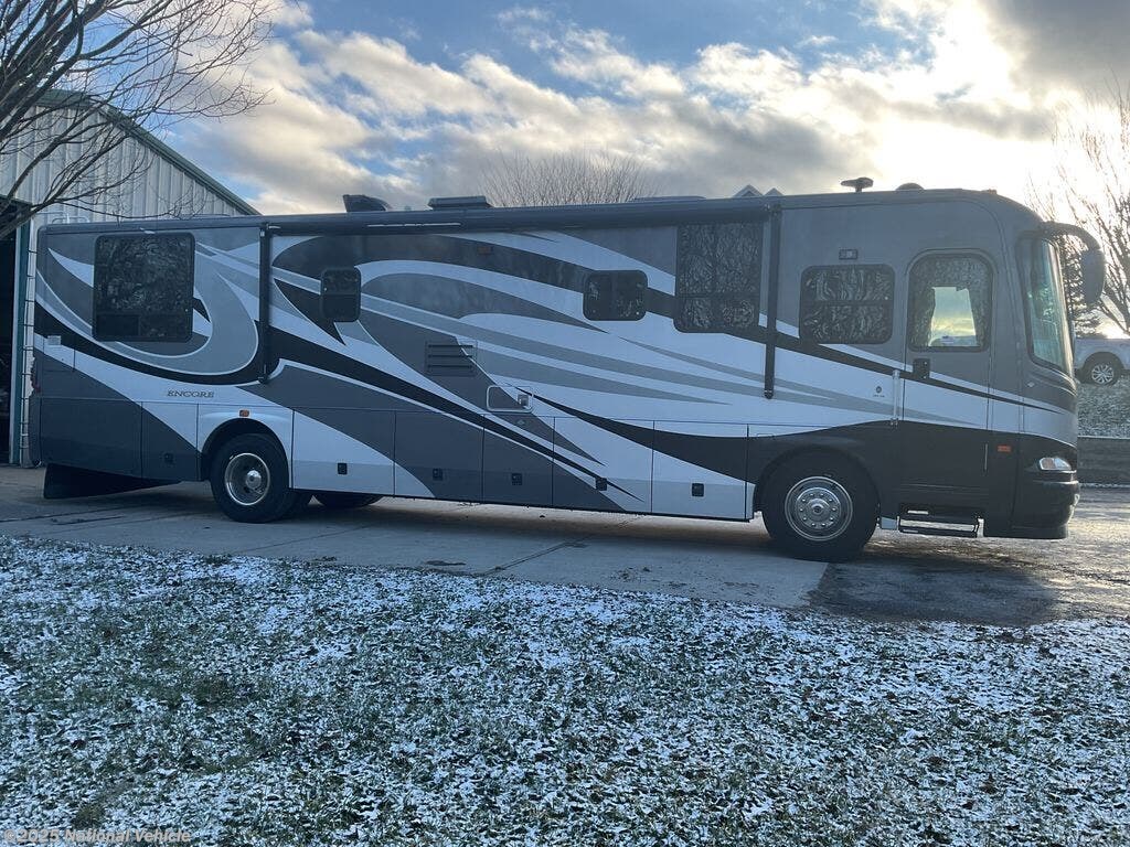2005 Coachmen Sportscoach Encore 380DS - Used Class A For Sale by National Vehicle in Clarksville, Ohio