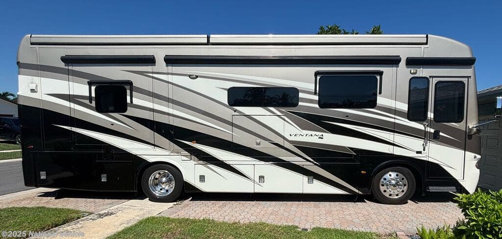 2021 Newmar Ventana 3412 - Used Class A For Sale by National Vehicle in Boca Raton, Florida