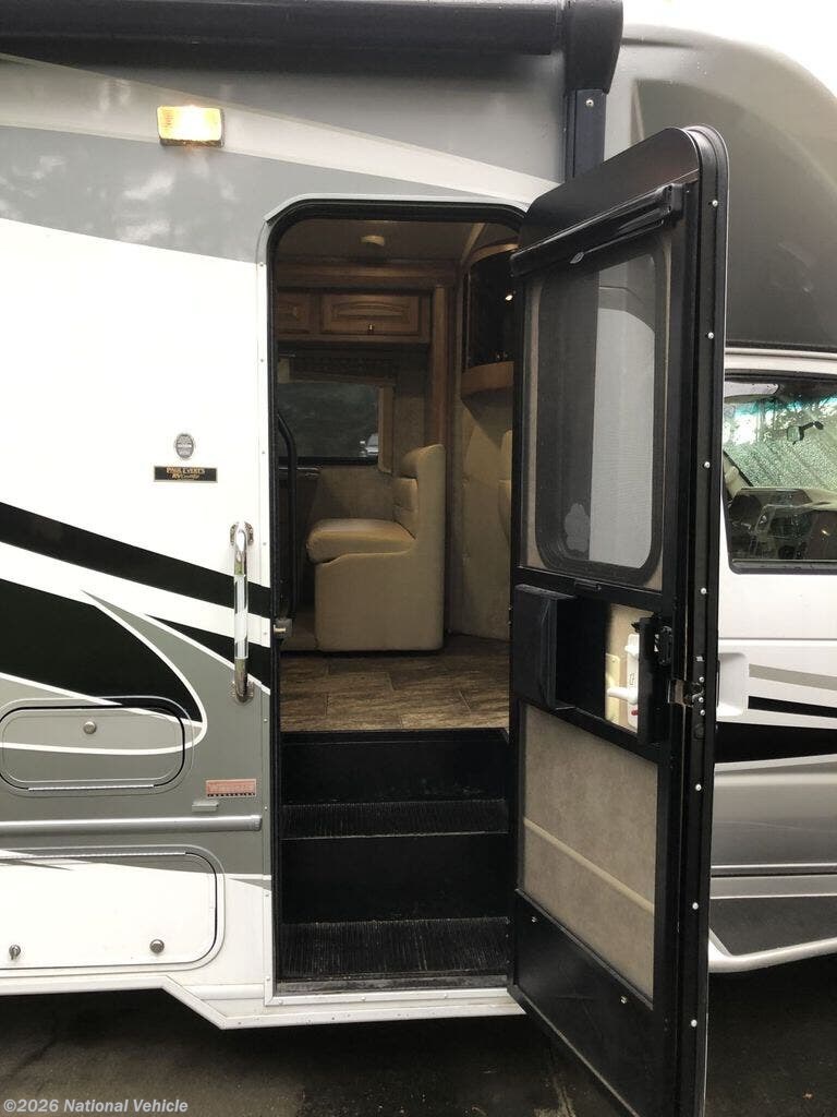 2013 Aspect 27K by Winnebago from National Vehicle in Loleta, California