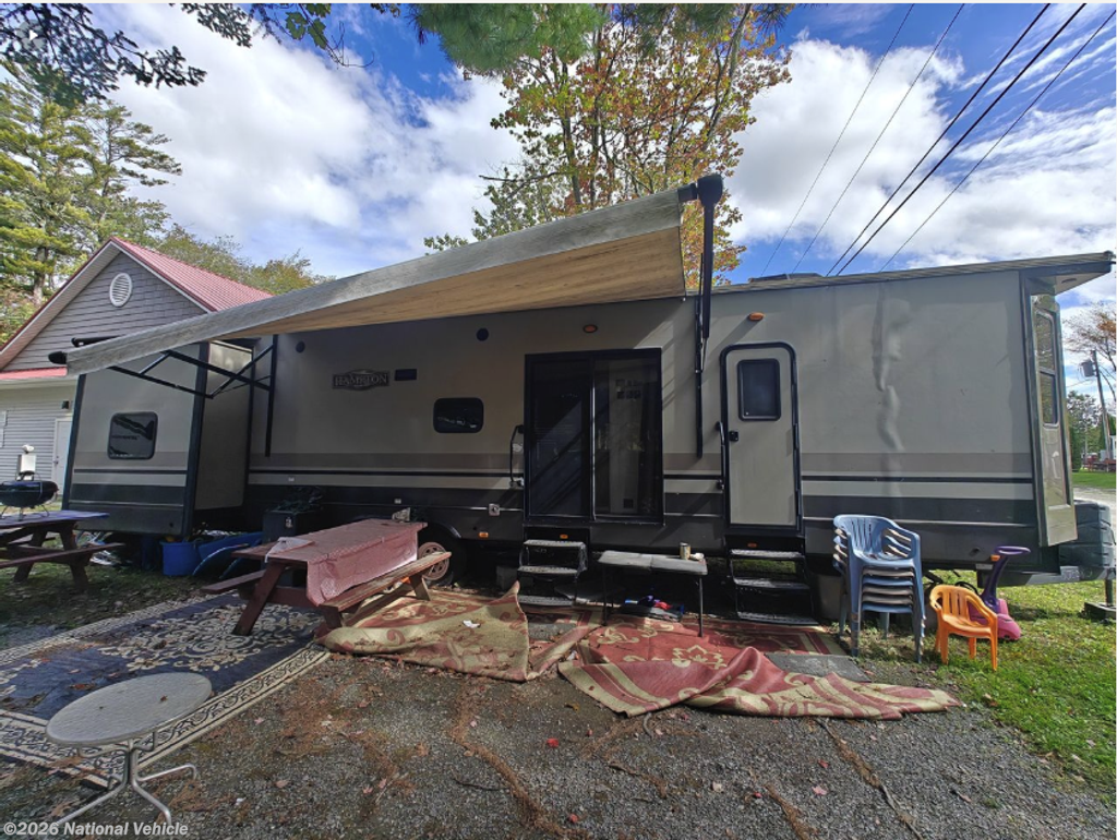 2016 CrossRoads Hampton Destination HT381QB - Used Travel Trailer For Sale by National Vehicle in Shrewsbury, Massachusetts