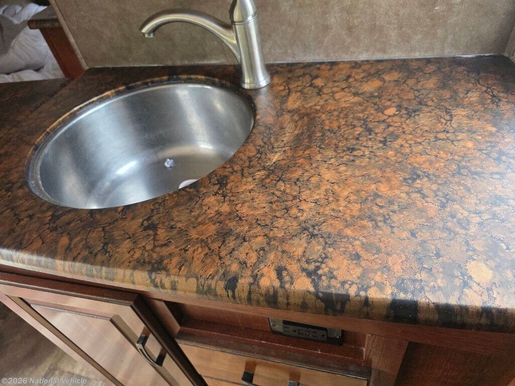 2017 Forest River Sunseeker 3170DS - Used Class C For Sale by National Vehicle in Arroyo Grande, California