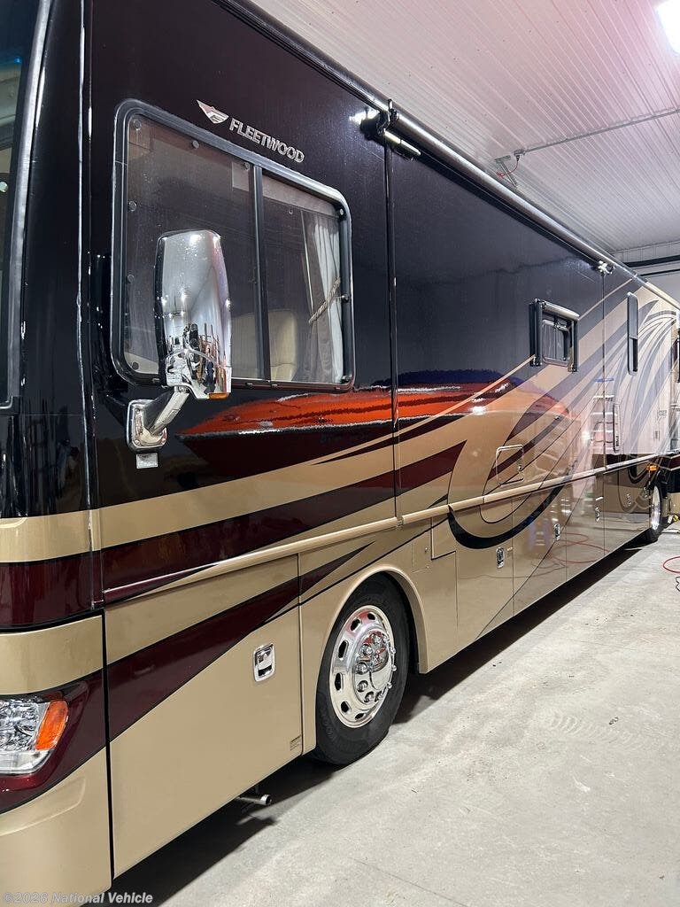 2013 Fleetwood Discovery 40G - Used Class A For Sale by National Vehicle in Freeport, Pennsylvania