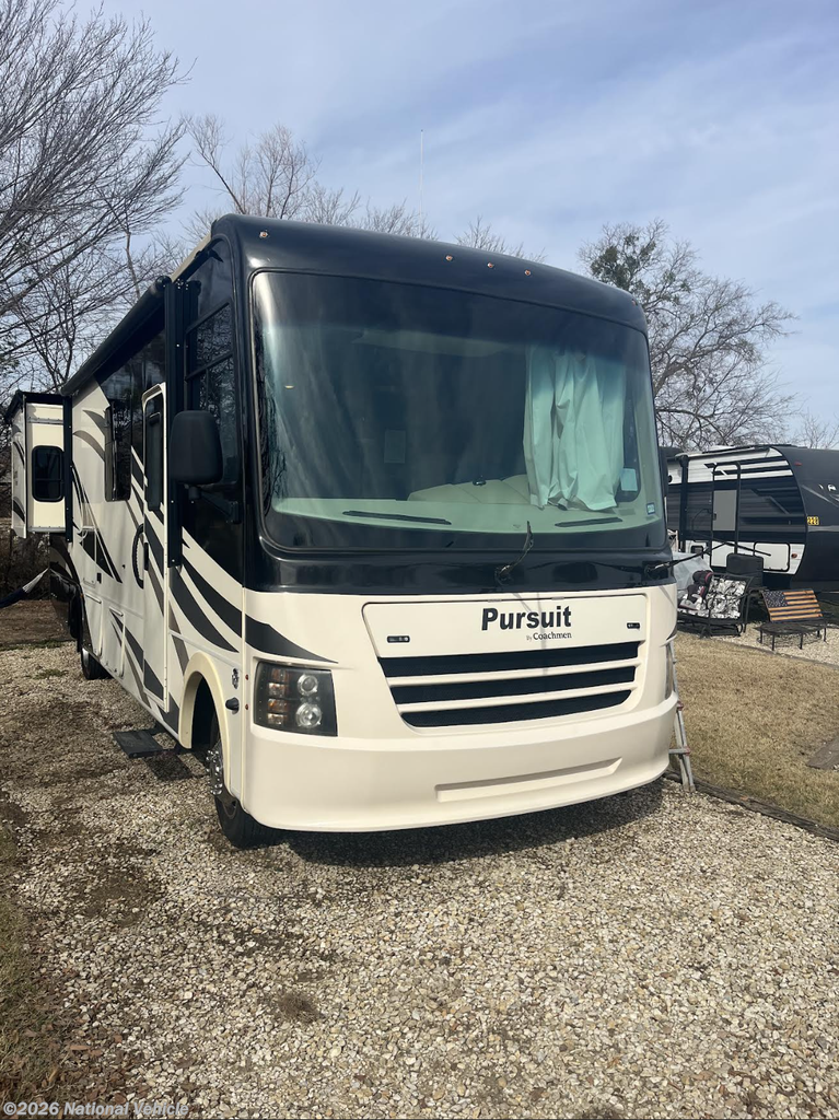 Used 2019 Coachmen Pursuit 31SBP available in Aubrey, Texas