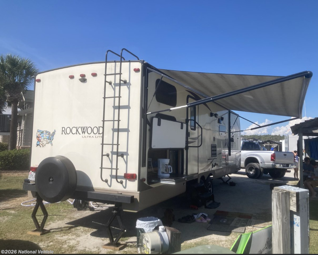 2018 Forest River Rockwood Ultra Lite 2706WS - Used Travel Trailer For Sale by National Vehicle in North East, Maryland