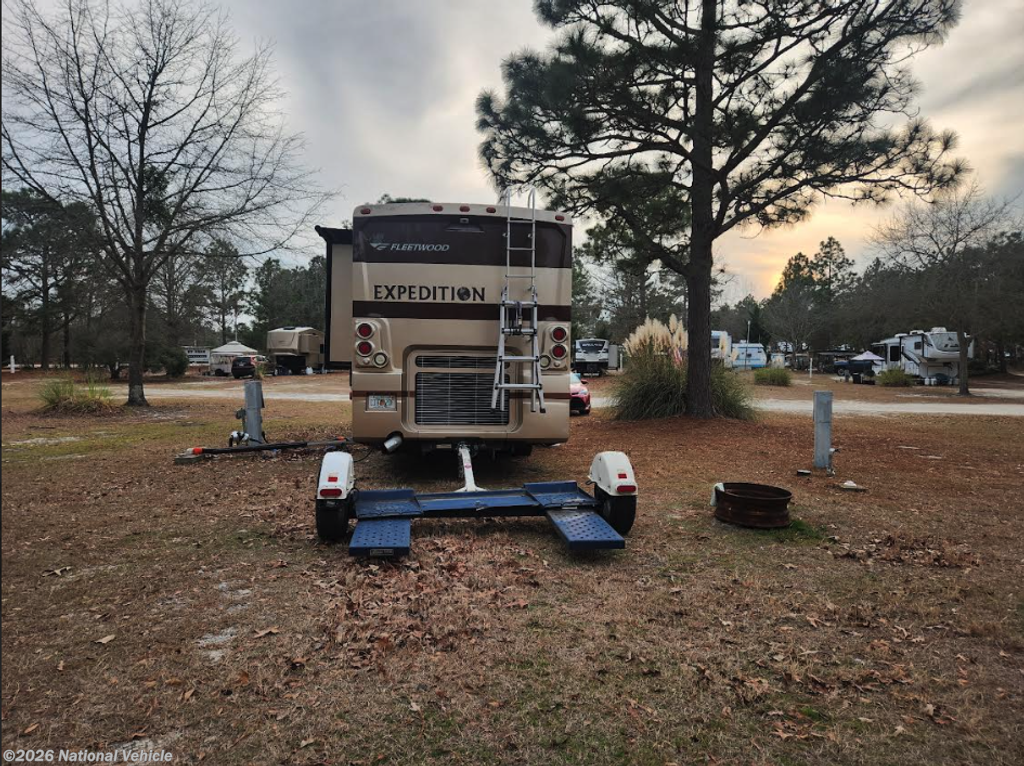 2005 Fleetwood Expedition 38N - Used Class A For Sale by National Vehicle in Lugoff, South Carolina