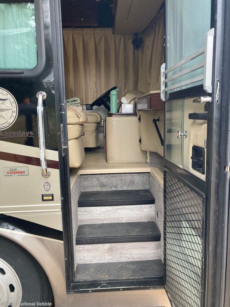 2007 Phaeton 40QTH by Tiffin from National Vehicle in Liano, Texas