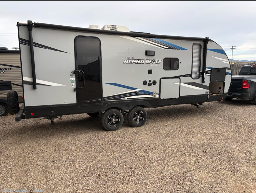 2022 Forest River Cherokee Alpha Wolf 22SW-L - Used Travel Trailer For Sale by National Vehicle in Lewistown, Montana