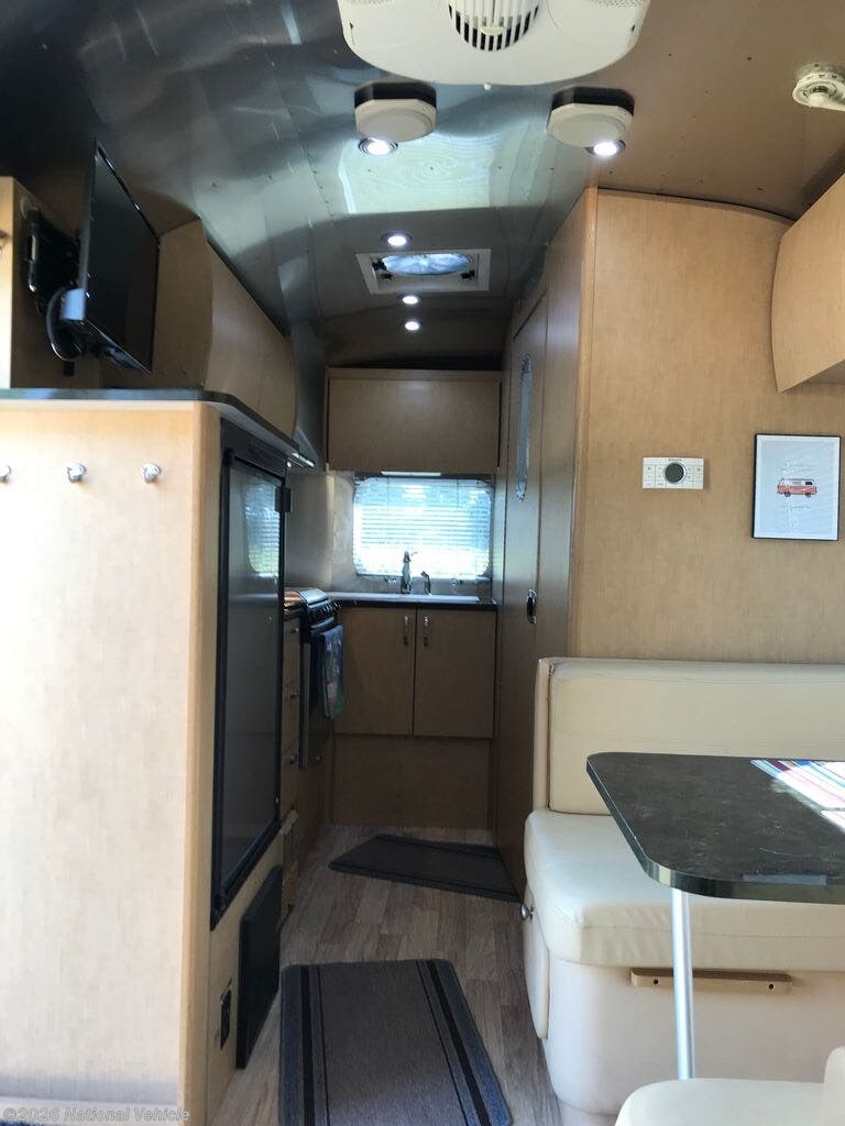 2014 Flying Cloud 20FB by Airstream from National Vehicle in Granger, Indiana