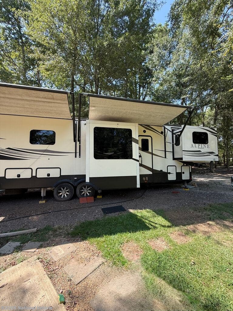 2019 Keystone Alpine 3700FL - Used Fifth Wheel For Sale by National Vehicle in Winona, Texas