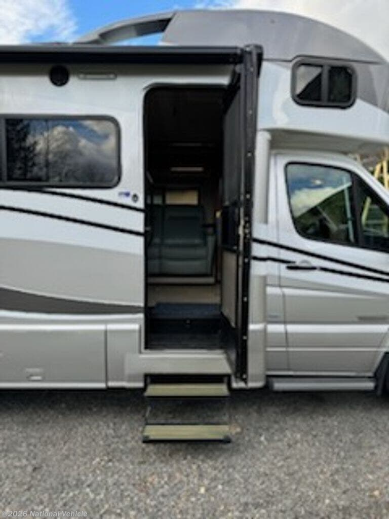 2016 View 24G by Winnebago from National Vehicle in Ariel, Washington