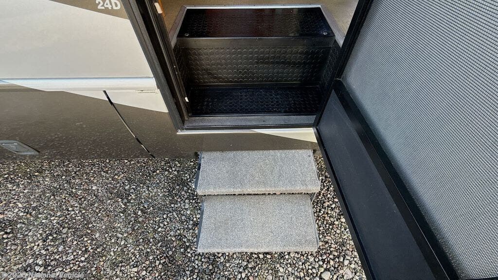 2008 Fleetwood Pulse 24D - Used Class C For Sale by National Vehicle in Eagle Point, Oregon