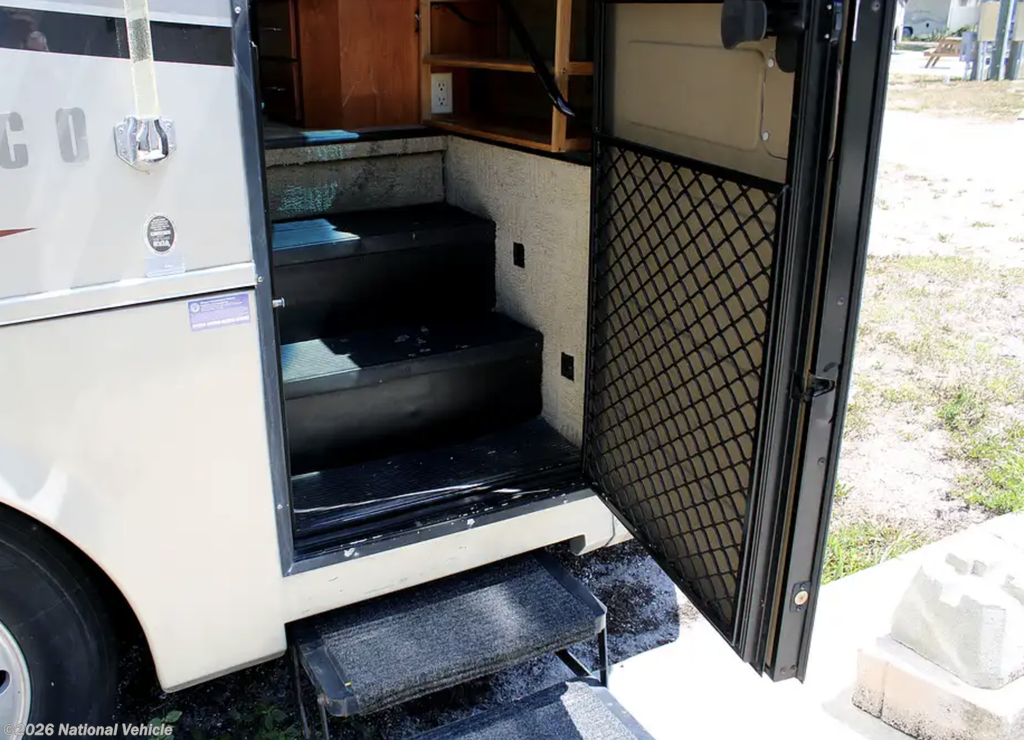 2009 Knight 41SKQ by Monaco RV from National Vehicle in Winter Haven, Florida