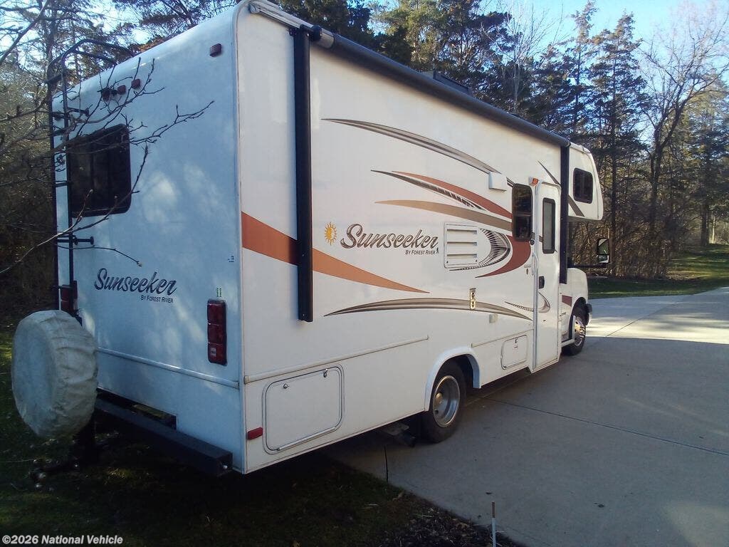 2016 Sunseeker LE 2250SLE by Forest River from National Vehicle in Lebanon, Ohio
