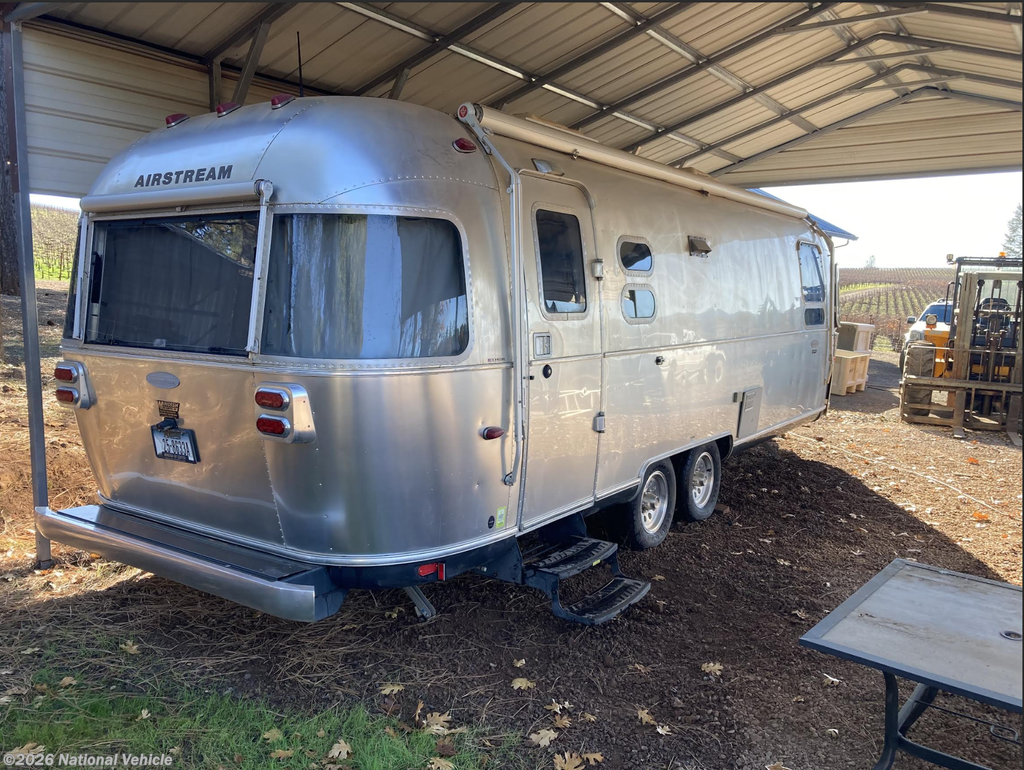 2014 Airstream International Sterling 27 - Used Travel Trailer For Sale by National Vehicle in Middletown, California