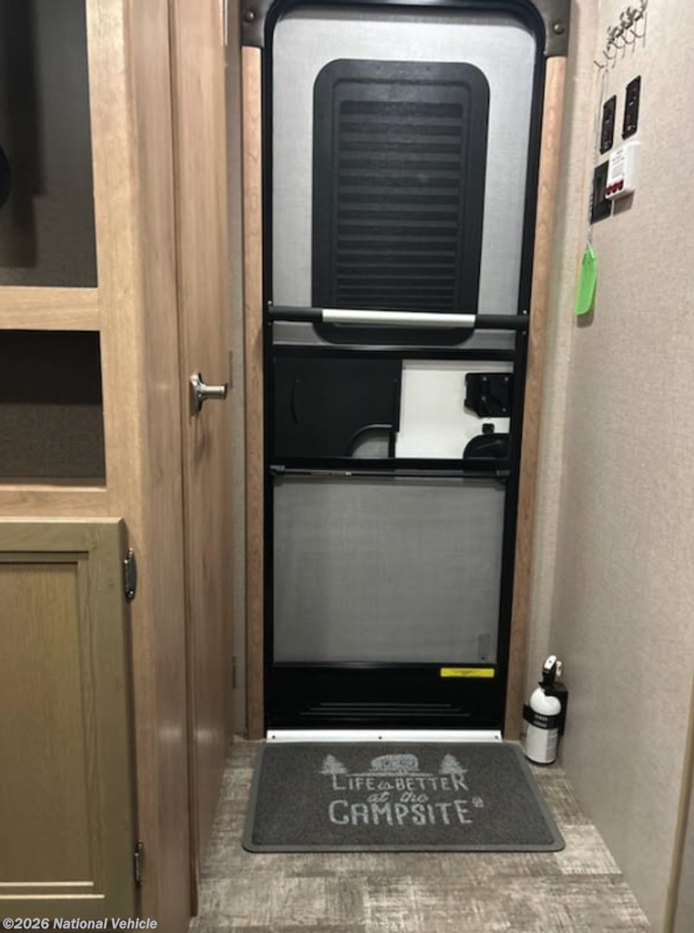 2020 Minnie 2701RBS by Winnebago from National Vehicle in Flint, Texas