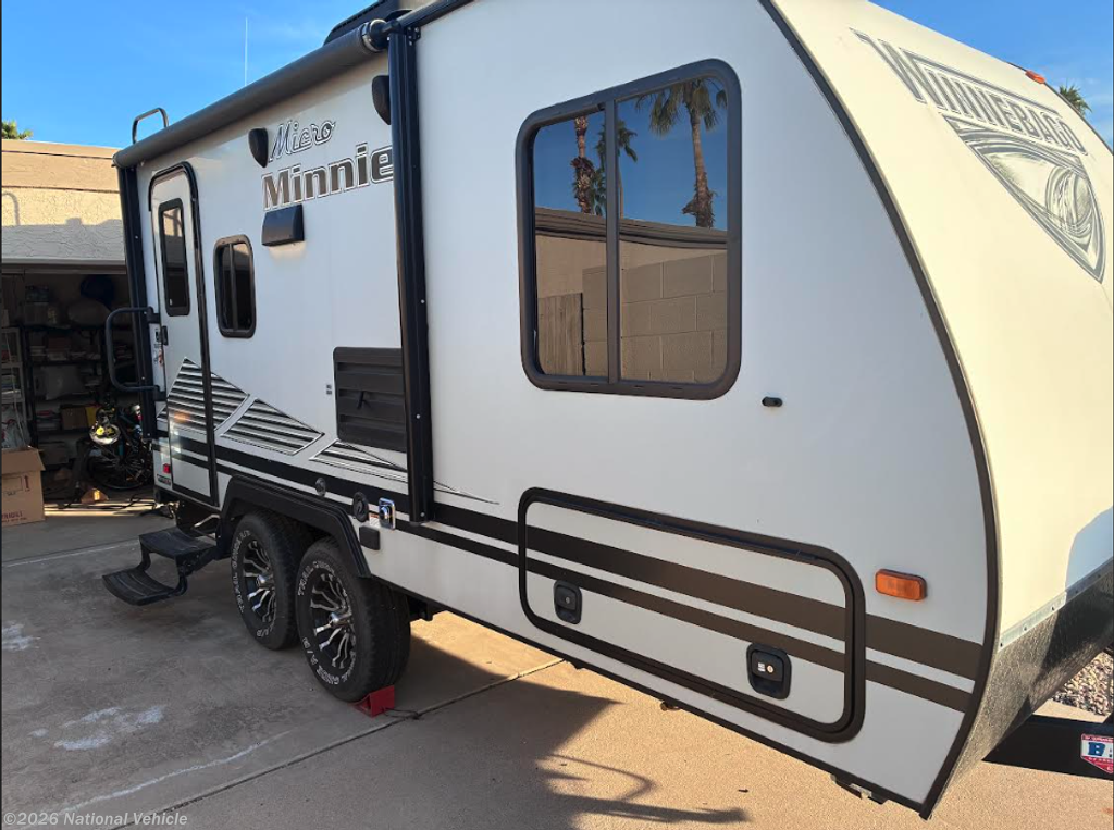 2018 Winnebago Micro Minnie 1808FBS - Used Travel Trailer For Sale by National Vehicle in Scottsdale, Arizona