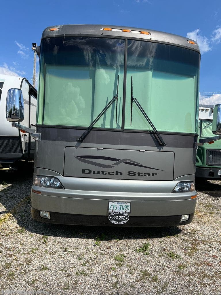 2004 Dutch Star 4025 by Newmar from National Vehicle in Schaumburg, Illinois