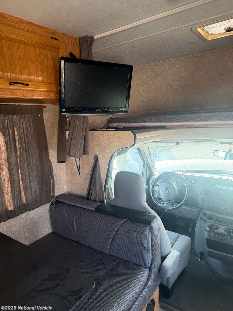 2011 Majestic 28A by Four Winds from National Vehicle in Kingman, Arizona