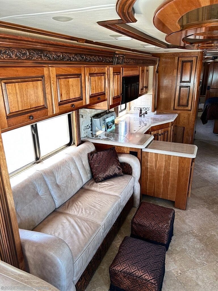 2010 Dynasty Yorkshire IV by Monaco RV from National Vehicle in Brandenburg, Kentucky