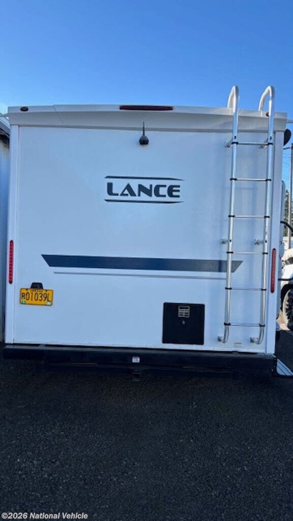 2022 Lance Travel Trailer 1685 - Used Travel Trailer For Sale by National Vehicle in Sherwood, Oregon