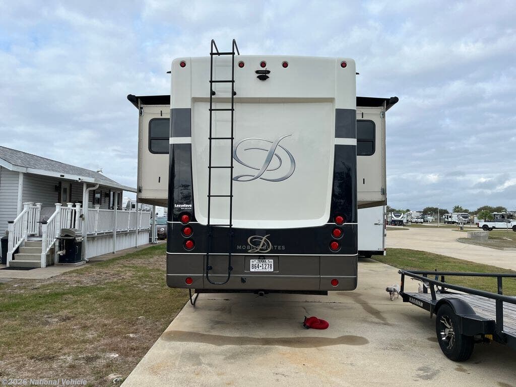 2020 Mobile Suites 44 Columbus by DRV from National Vehicle in Aransas Pass, Texas
