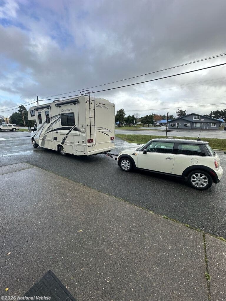2019 Thor Motor Coach Quantum Sprinter 24CR - Used Class C For Sale by National Vehicle in Bandon, Oregon