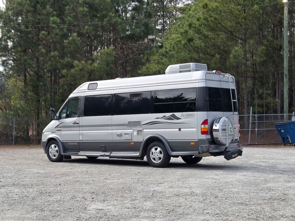 1995 Leisure Travel Free Spirit 210B - Used Class B For Sale by National Vehicle in Griffin, Georgia