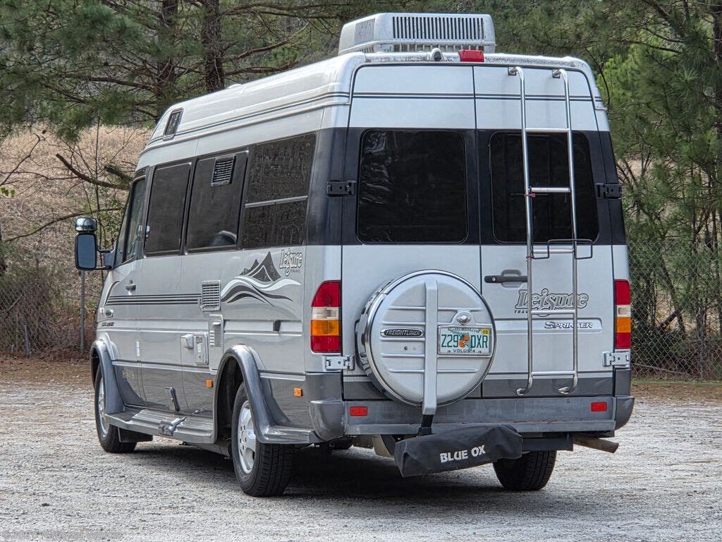 1995 Free Spirit 210B by Leisure Travel from National Vehicle in Griffin, Georgia