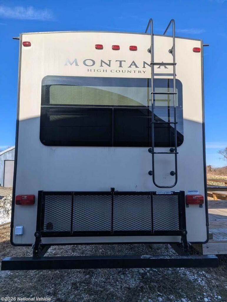 2017 Keystone Montana High Country 362RD - Used Fifth Wheel For Sale by National Vehicle in Little Compton, Rhode Island